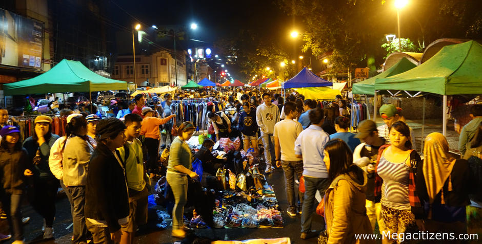 Mga resulta ng larawan para sa Divisoria Night Market, Manila, Philippines"